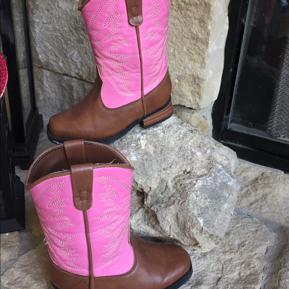 Pink Cowgirl boots size 6.5 toddler